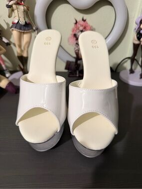 White Women’s high heels